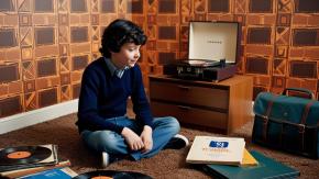 matthieu dufour 10 ans écoute des disques dans sa chambre